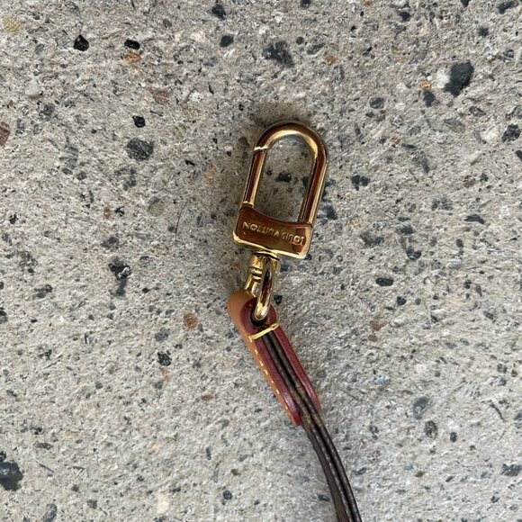 Authentic Louis Vuitton Monogram Dog Leash | Classic Canvas & Vachetta Leather - Picture 3 of 4